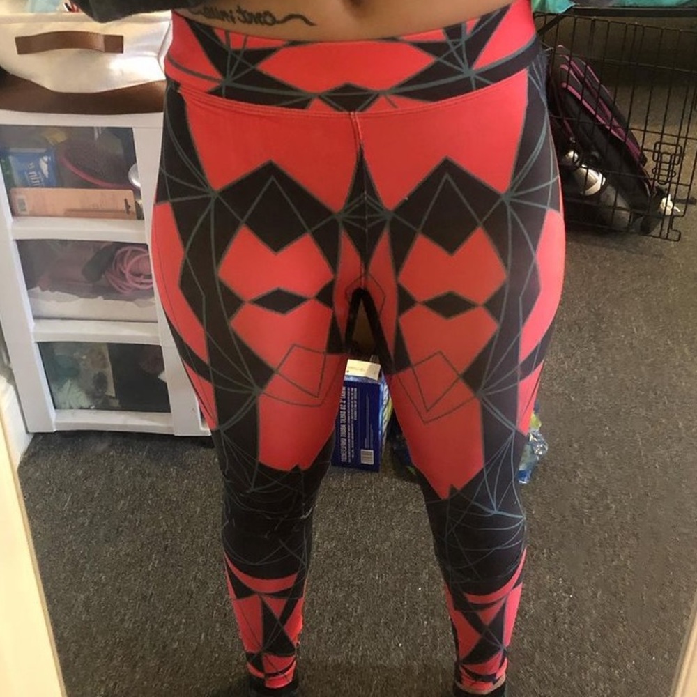 Leggix Patterned Athletic Leggings